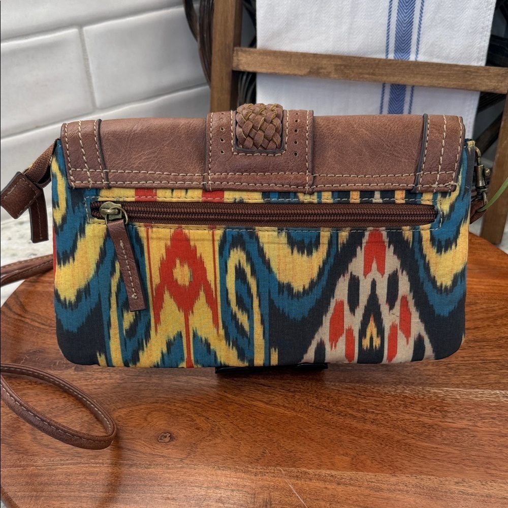 Chaps Multicolor Patterned Crossbody Bag - Picture 4 of 7